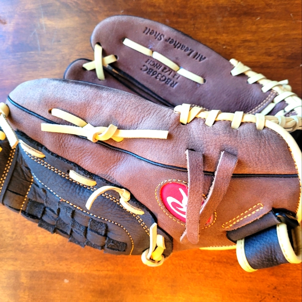 Rawlings Baseball Glove! Size 12.5!